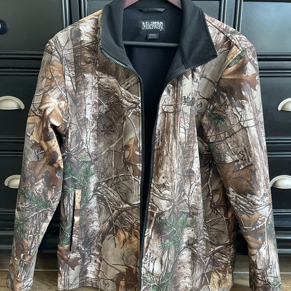 Realtree Men's Forest Camo Lightweight Jacket